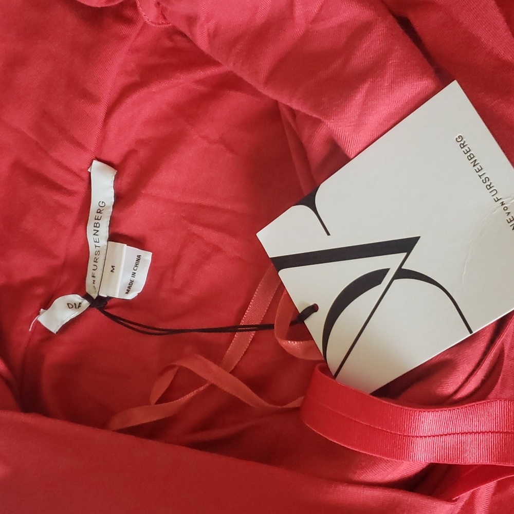 Diane yon Furstenberg size M strech.